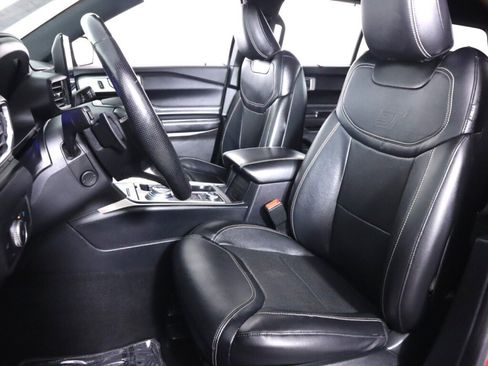 Used 2020 Ford Explorer ST w/ Premium Technology Package AWD/4WD image 33