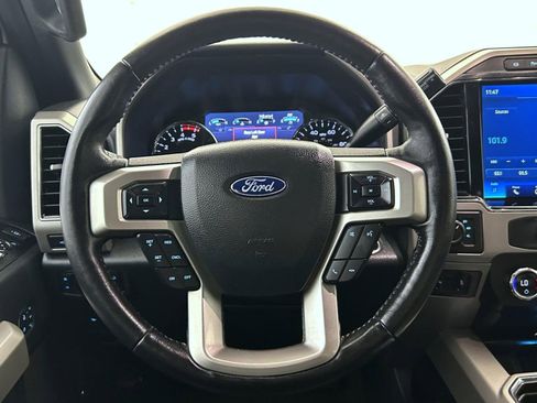 Used 2022 Ford F250 Lariat w/ Lariat Ultimate Package AWD/4WD image 11