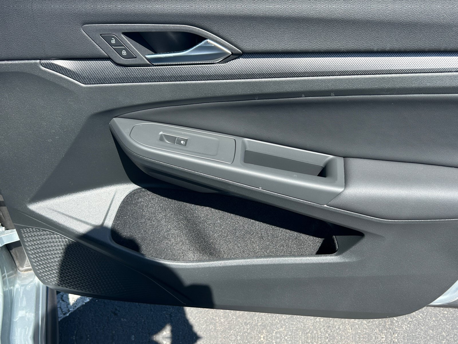 New 2026 Volkswagen GTI SE FWD image 16