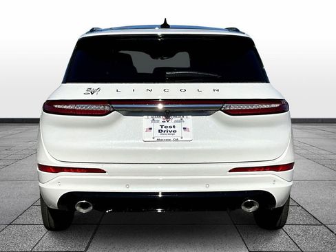 New 2026 Lincoln Corsair Reserve image 4