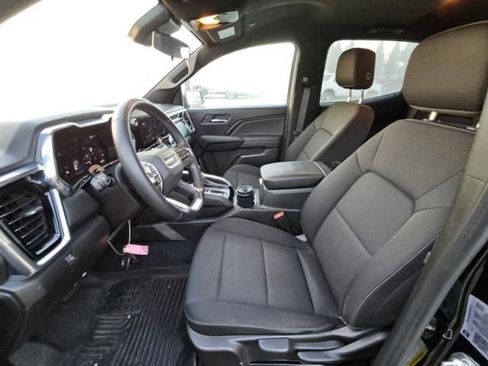 Used 2024 GMC Canyon Elevation RWD image 4