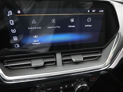 New 2026 Chevrolet Trax RS w/ Sunroof Package image 15