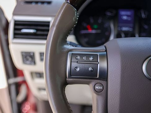 Used 2017 Lexus GX 460 Premium w/ Premium Package image 14