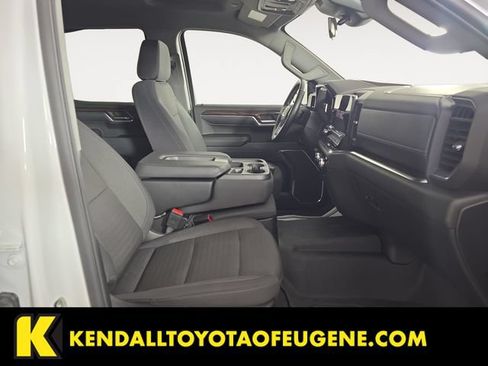 Used 2024 GMC Sierra 1500 Elevation w/ LPO, Elevation Black Package AWD/4WD image 9
