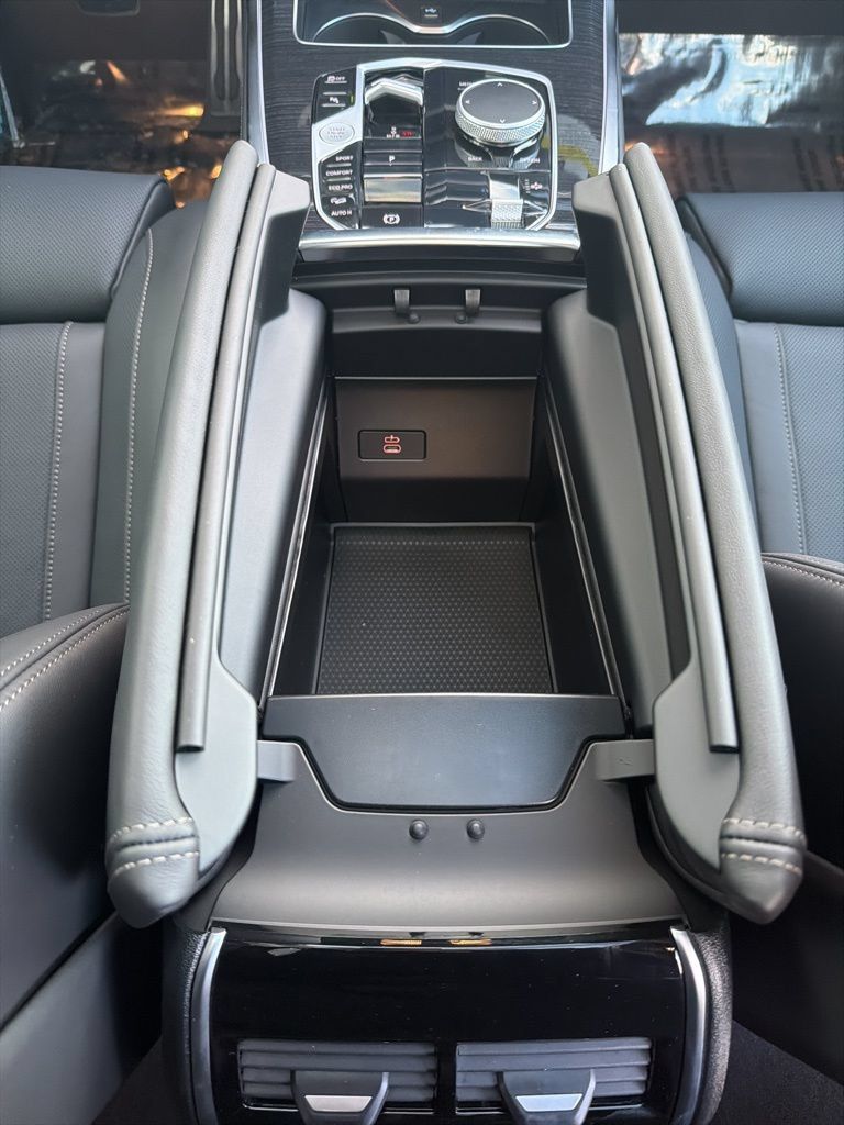 New 2026 BMW X7 M60i AWD/4WD image 29