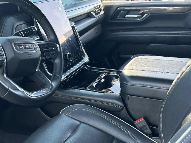 Used 2025 GMC Yukon XL Elevation AWD/4WD image 6