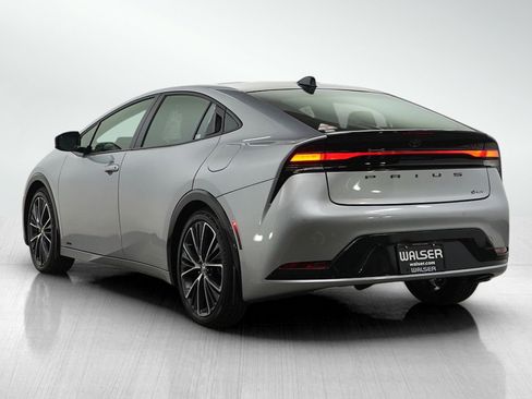 Used 2025 Toyota Prius Limited image 3