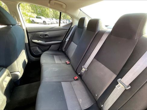Used 2024 Nissan Sentra SV FWD image 14