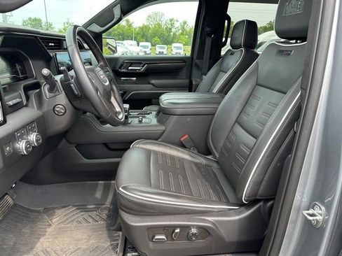 Used 2023 GMC Sierra 1500 AT4X image 15