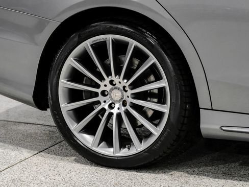 Used 2015 Mercedes-Benz S 550 Sedan w/ Sport Package w/ Sport Package image 62