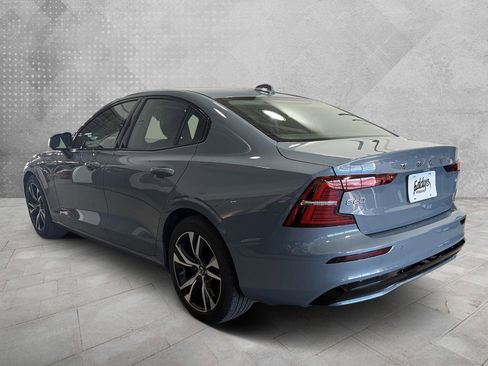 Used 2024 Volvo S60 B5 Core image 6