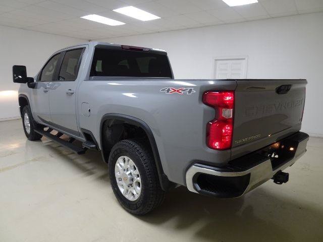 Used 2024 Chevrolet Silverado 2500 LT w/ Convenience Package AWD/4WD image 4
