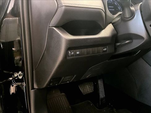 Used 2025 Toyota RAV4 XLE Premium FWD image 30