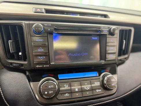 Used 2013 Toyota RAV4 XLE AWD/4WD image 27