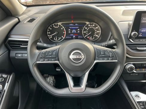 Certified 2023 Nissan Altima 2.5 SV image 24