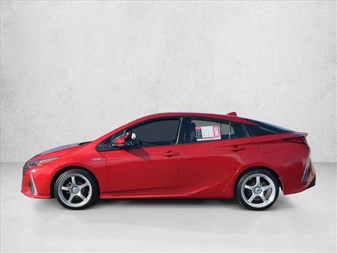 Used 2019 Toyota Prius Prime Premium FWD image 9