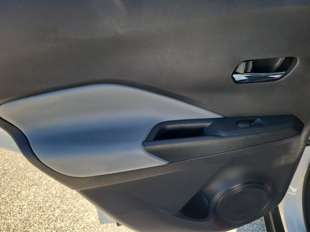 Certified 2023 Nissan Kicks SR w/ SR Premium Package FWD image 12