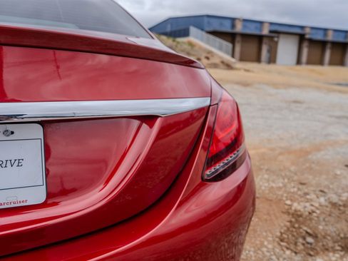 Used 2020 Mercedes-Benz C 300 Sedan image 11