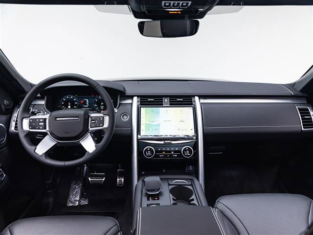 New 2026 Land Rover Discovery Dynamic SE AWD/4WD image 19