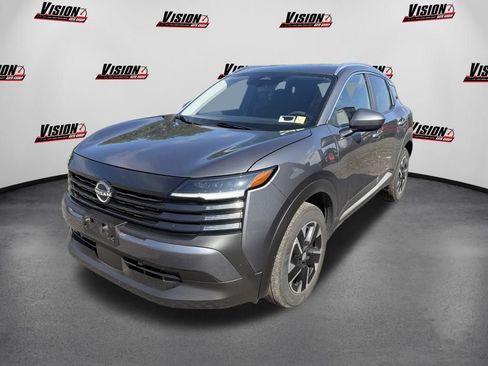 Used 2025 Nissan Kicks SV w/ SV Premium Package AWD/4WD image 1