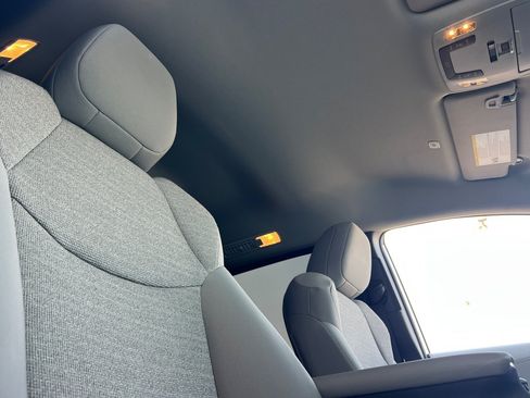 Certified 2026 Toyota Sienna LE FWD image 17