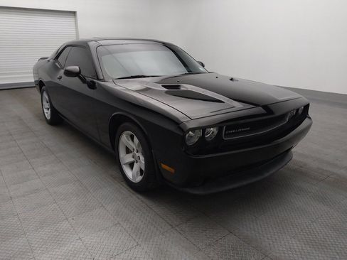 Used 2013 Dodge Challenger SXT image 13