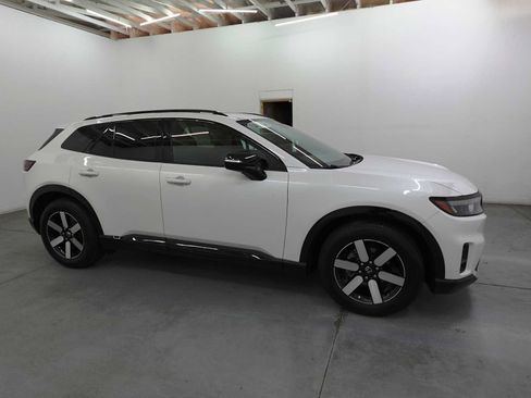 Used 2024 Honda Prologue Touring image 4