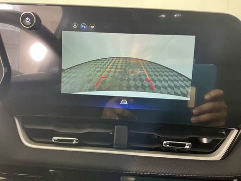 New 2026 Chevrolet Equinox LT w/ Convenience Package II image 21