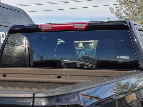 Used 2023 Chevrolet Silverado 1500 Custom image 15