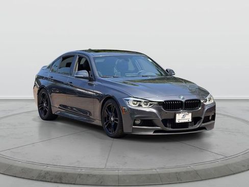 Used 2018 BMW 340i xDrive Sedan AWD/4WD image 1