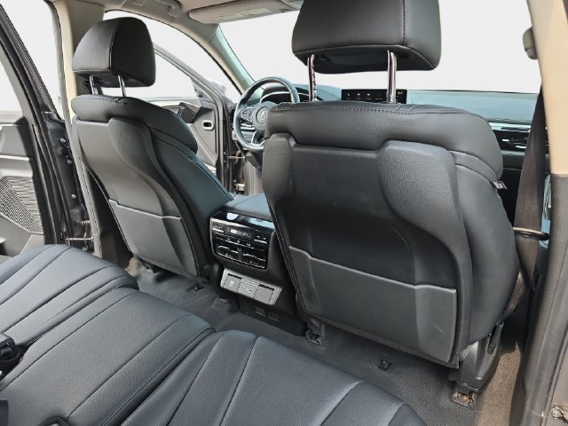 Used 2024 Acura MDX FWD image 11