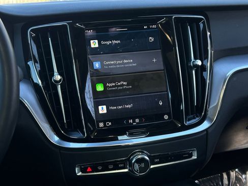 Used 2024 Volvo S60 B5 Core image 18