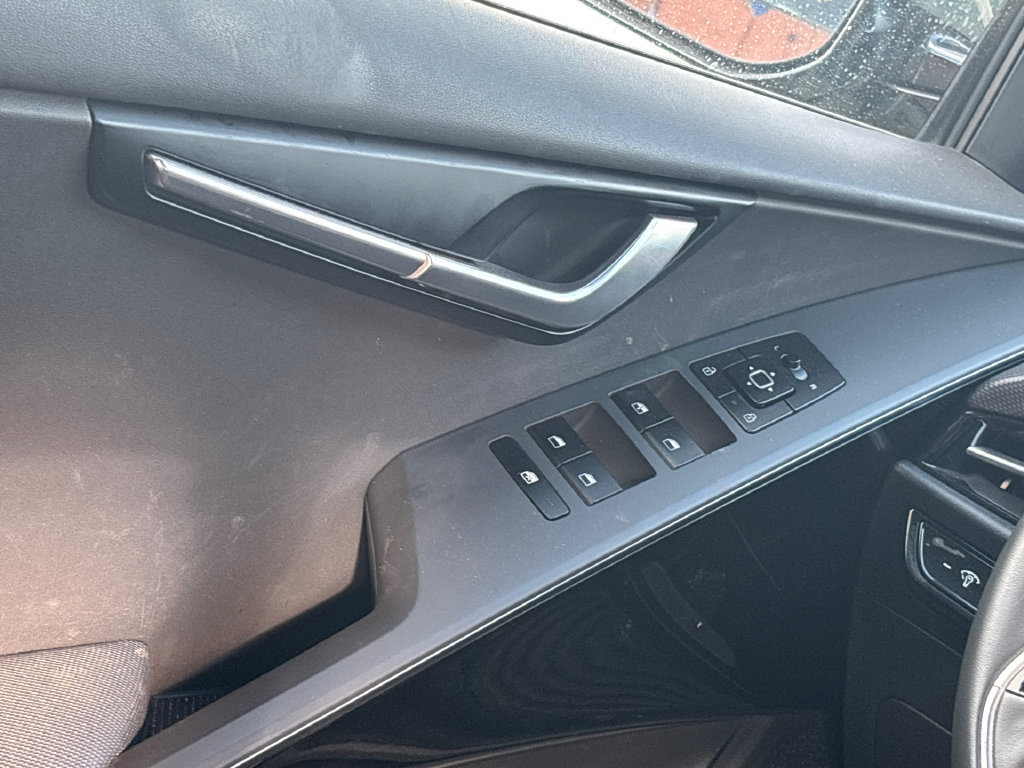 Used 2023 Kia Niro Wind FWD image 10