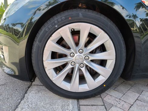 Used 2017 Tesla Model S 75D AWD/4WD image 40