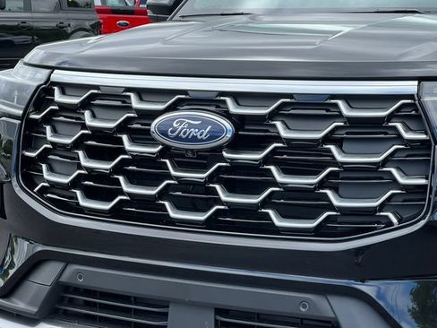 New 2026 Ford Explorer Platinum w/ LUX Leather Package AWD/4WD image 44