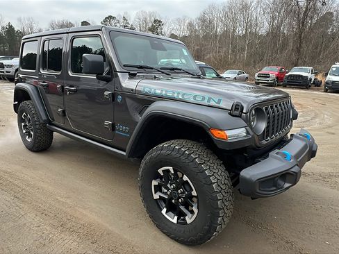 Used 2025 Jeep Wrangler Unlimited Rubicon 4xe w/ Safety Group image 5