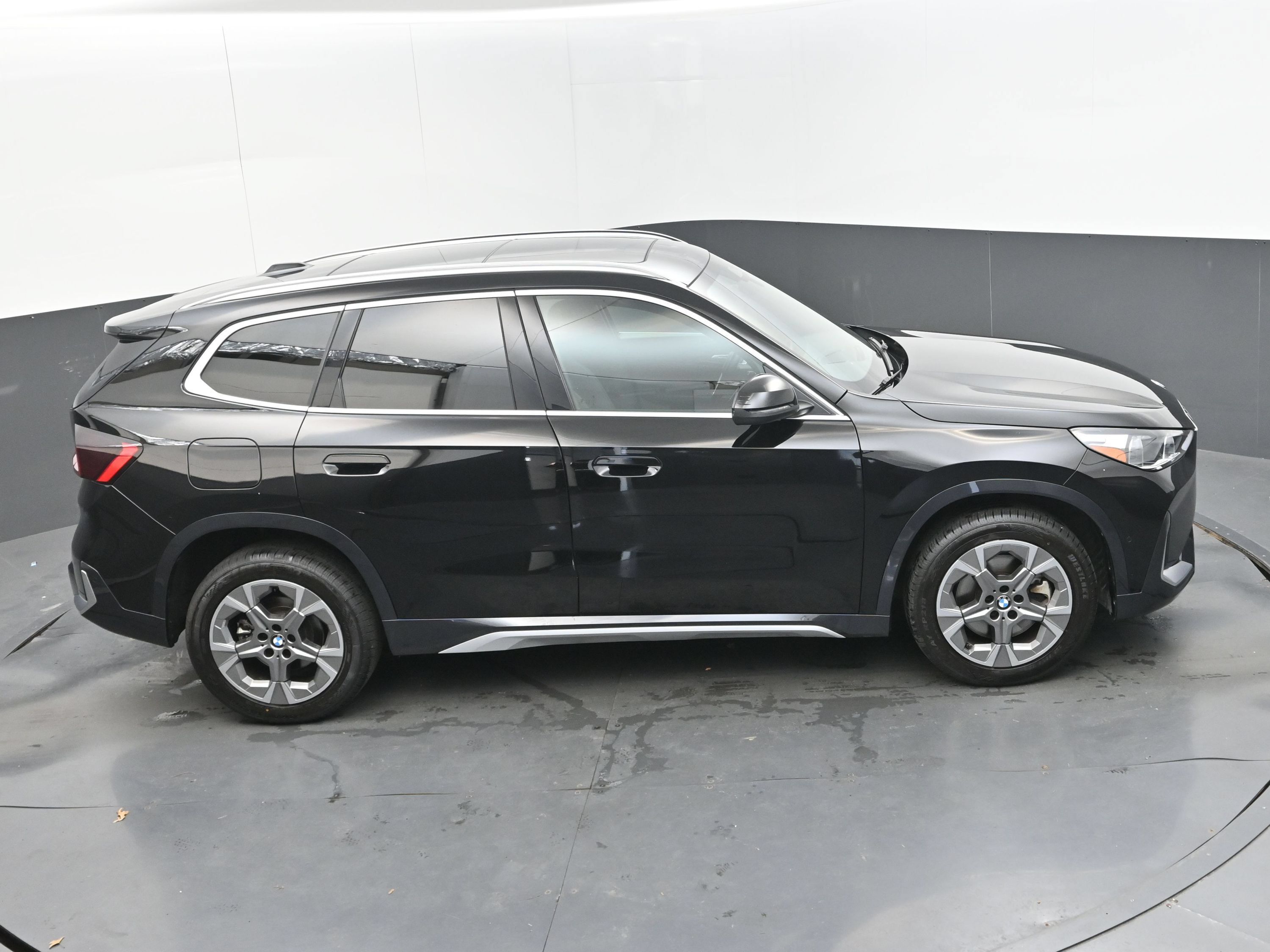 Used 2025 BMW X1 xDrive28i AWD/4WD image 27