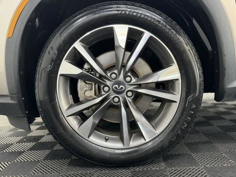 Used 2022 INFINITI QX60 Luxe image 9