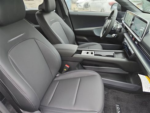 New 2025 Hyundai Ioniq 6 SEL image 10