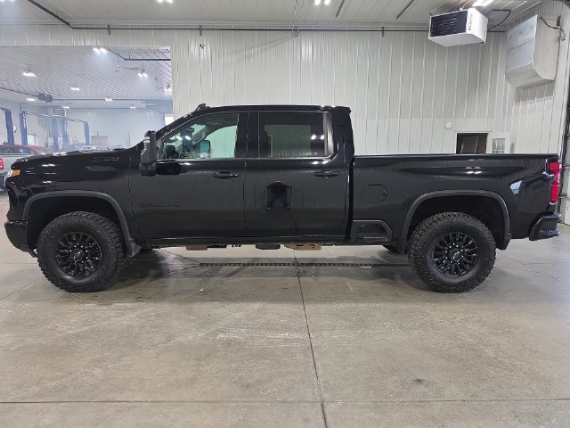 Used 2024 Chevrolet Silverado 3500 LTZ w/ LTZ Plus Package AWD/4WD image 5