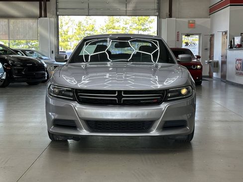 Used 2015 Dodge Charger SE RWD image 6