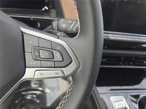 New 2026 Volkswagen Atlas SE image 16