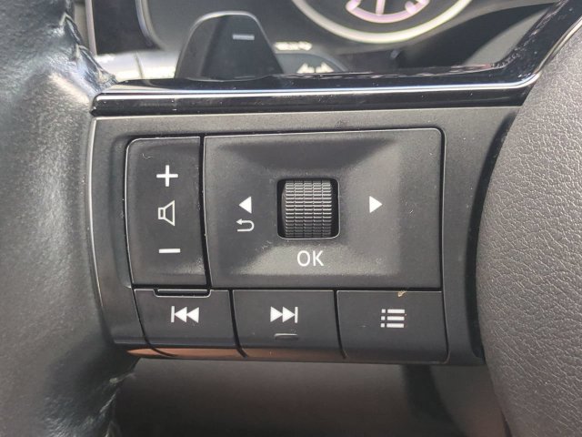 Used 2023 Nissan Pathfinder SL w/ SL Premium Package AWD/4WD image 26