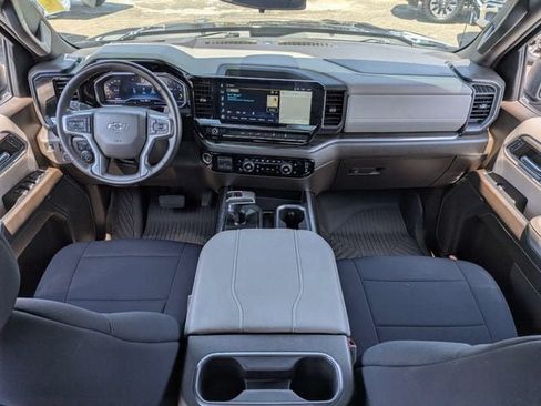 Used 2024 Chevrolet Silverado 1500 RST AWD/4WD image 15