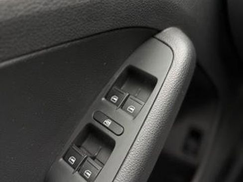 Used 2017 Volkswagen Jetta S image 20