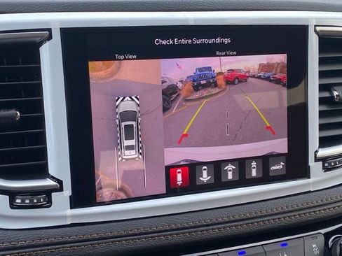 New 2026 Chrysler Pacifica Pinnacle image 3