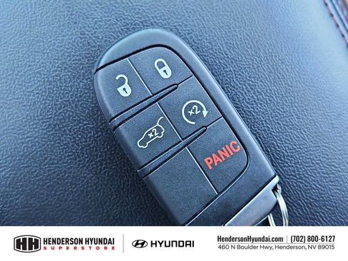 Used 2025 Dodge Durango GT AWD/4WD image 34