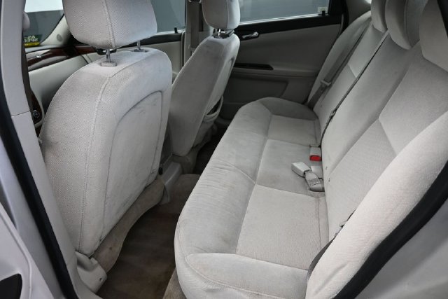 Used 2008 Chevrolet Impala LT FWD image 15