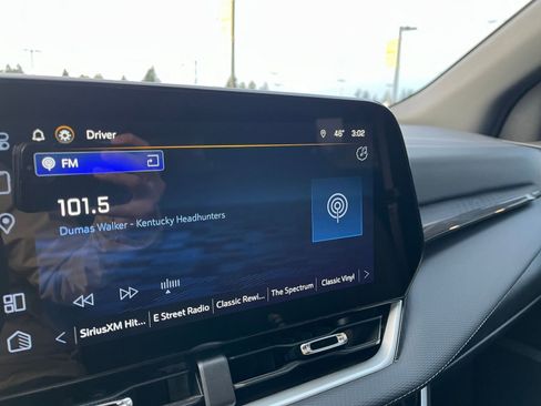 Used 2025 Chevrolet Equinox LT image 21