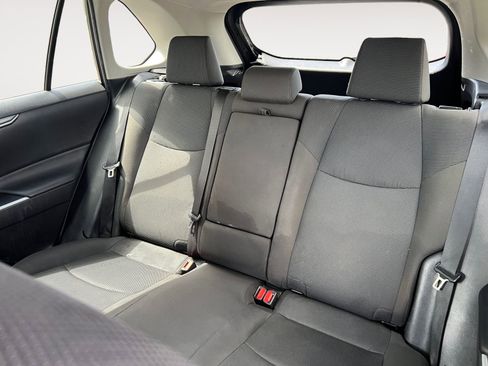 Used 2022 Toyota RAV4 LE AWD/4WD image 13